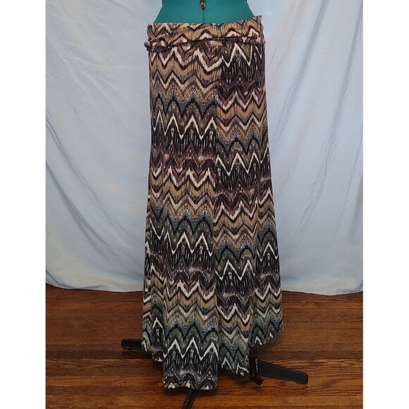 Shosho Maxi Skirt - Picture 2 of 4